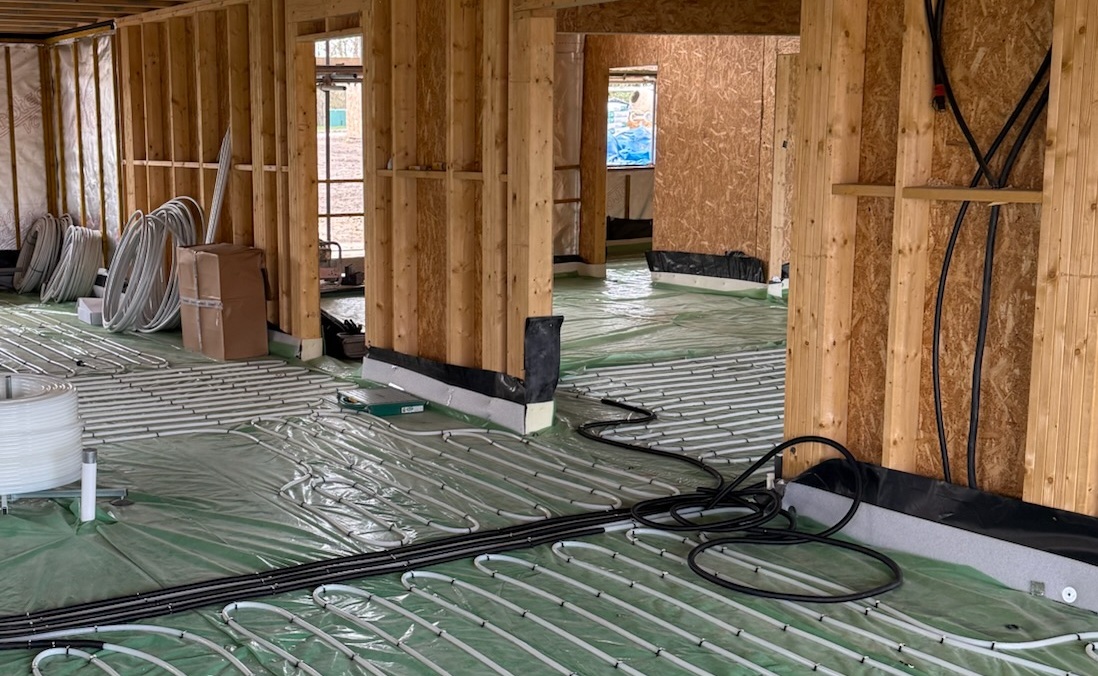 Underfloor 3 Installing underfloor heating
