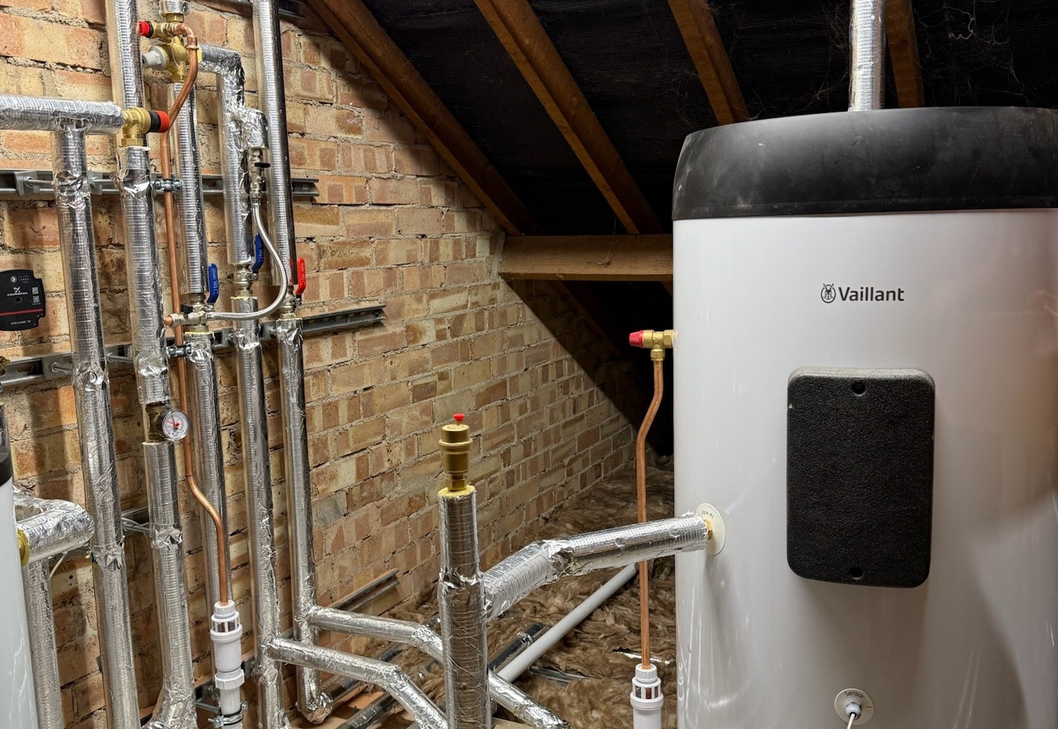 Heating Water 2 Hot water cylinder